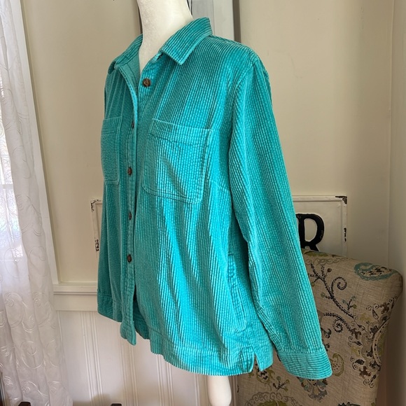 L.L.Bean Women's Comfort Corduroy Relaxed Shirt - Picture 2 of 8